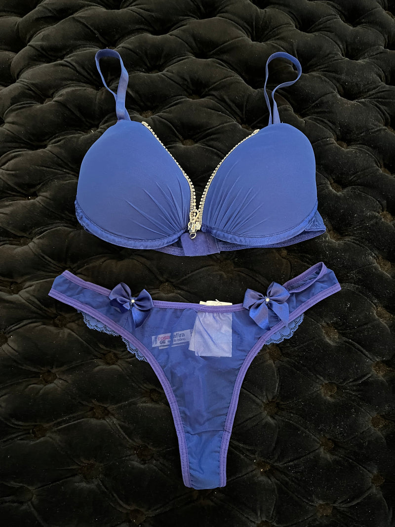 Conjunto lingerie sutiã com zíper de strass e calcinha fio